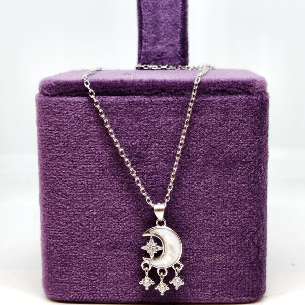 Moon & Manor Silver Antique Jewellery