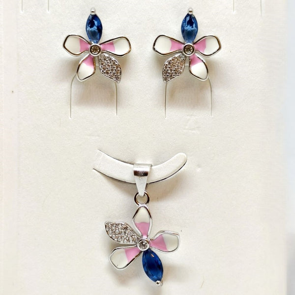 Vintage Royale Earring Pendant Set