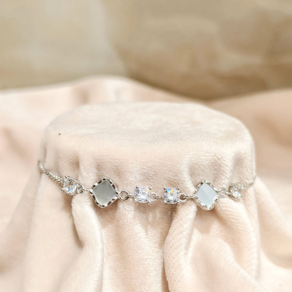 Elegant Chain Silver Bracelet