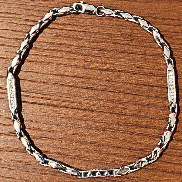 Everyday Elegance Chain Silver Bracelet
