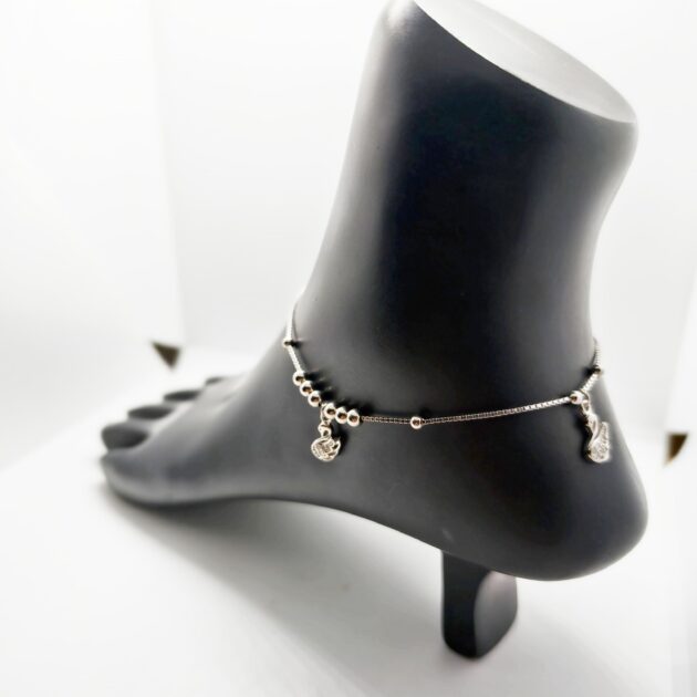 Neelam Oxidized Chained Payal