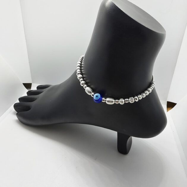 Saanvi Nakshi silver Payal - Image 2