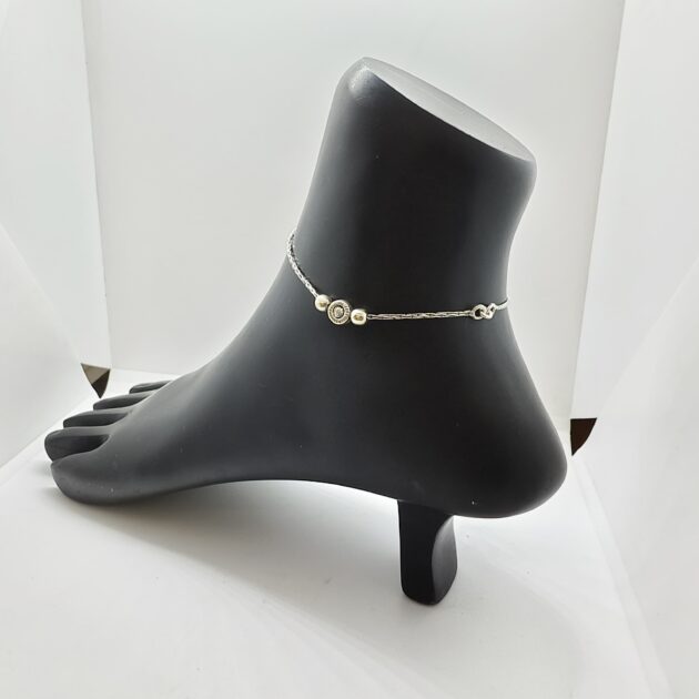 Vaidehi Lotus silver Payal - Image 3