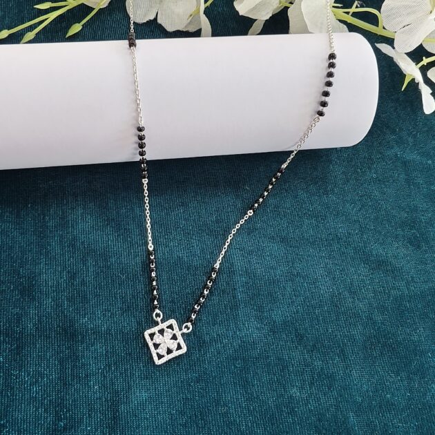 Sailing in Love Mangalsutra - Image 2