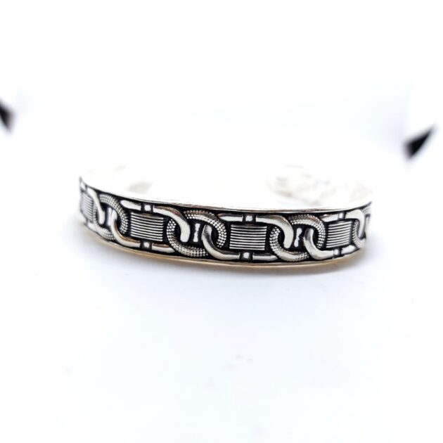Floral Artistry silver Kada - Image 3