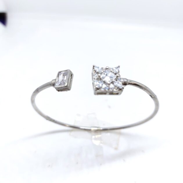 Hrish Parikh Modern Diamond Kada Bracelet - Image 3