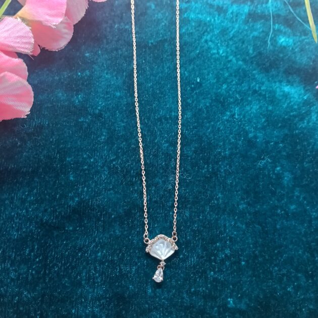 Crystal Dew Pendant