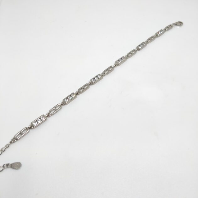 Raya Artistic Ripple Bracelet - Image 2