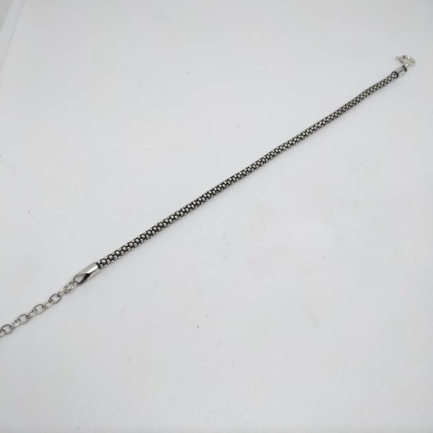 Raya Artistic Teardrop Bracelet - Image 3