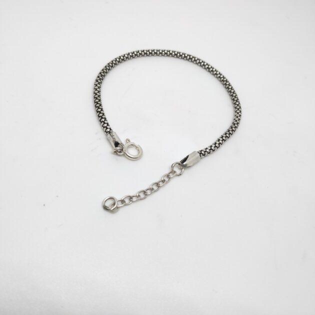 Raya Artistic Teardrop Bracelet