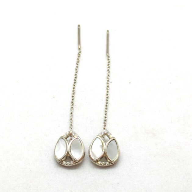 Luxe Chain Drape Earrings - Image 3