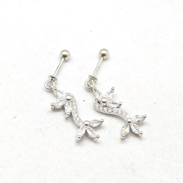 Sienna Leaf Earrings - Image 2
