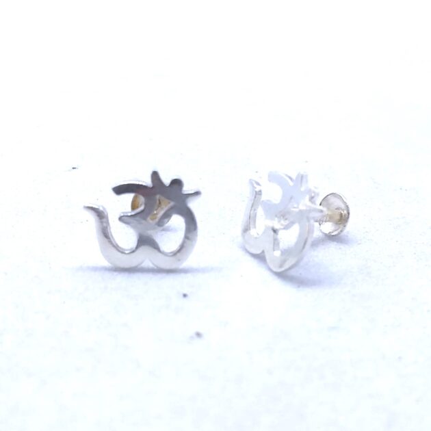 Shanti Drops Earrings - Image 3