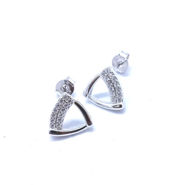 Halo Pearl Studs Earrings