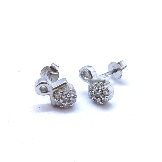 Vega Dangles Earrings - Image 2