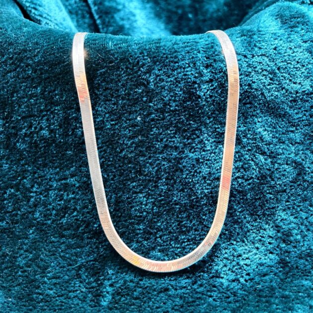Raya Snake Chain