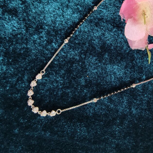 Heartfelt Harmony Silver Mangalsutra - Image 2