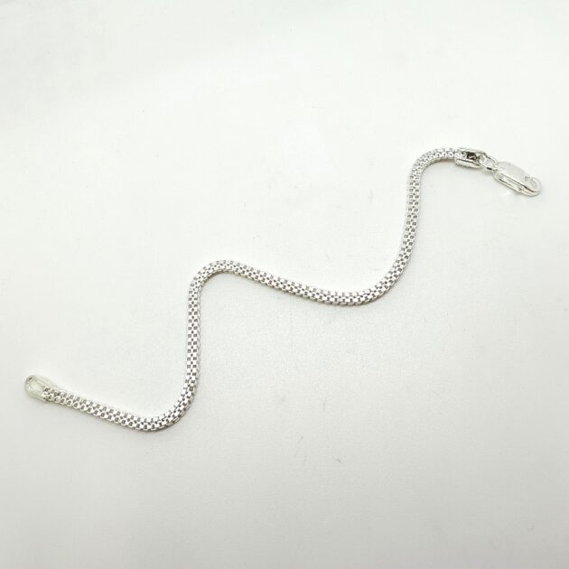Classic Box Chain Bracelet - Image 2
