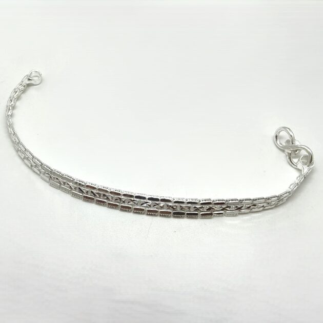 Emerald Aura Bracelet - Image 2