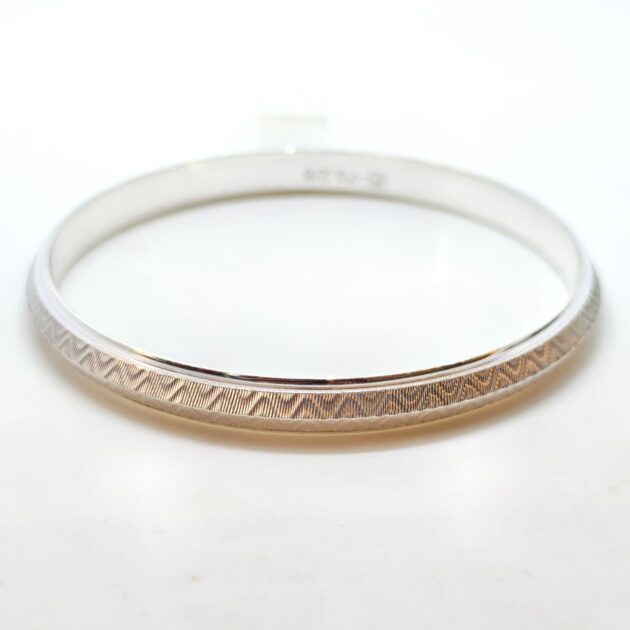 Ladder-Textured Honor Silver Kada - Image 2