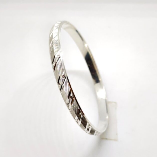 Amritsar Classic Floral Engraved Kada