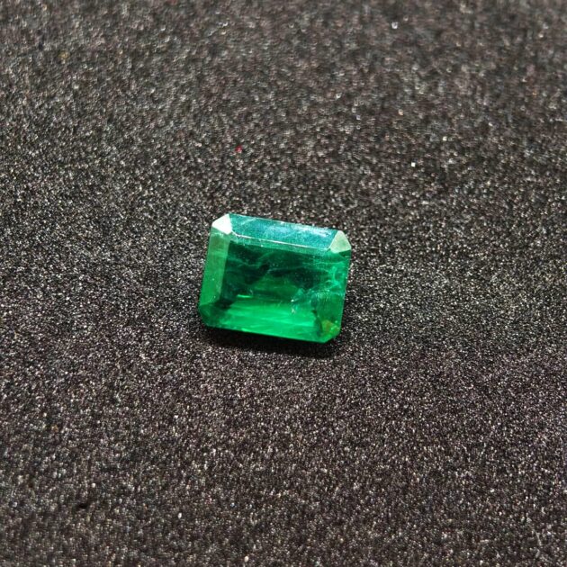 Real Natural Panna (Emerald) Gemstone - Image 3