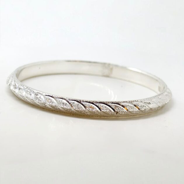 Diamond‑Cut Shakti Silver Kada
