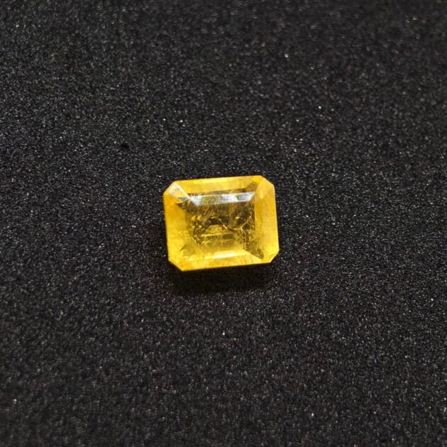 Real Natural Pukhraj (Yellow Sapphire) Gemstone - Image 3