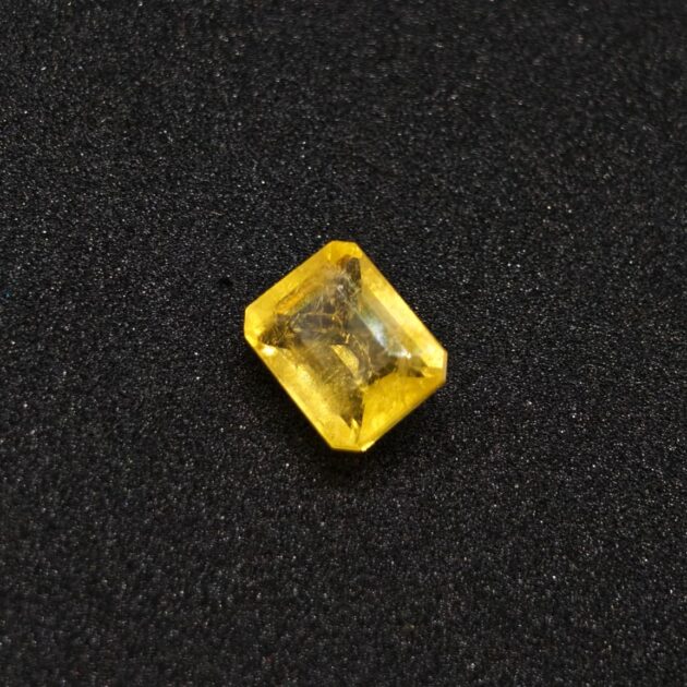 Real Natural Pukhraj (Yellow Sapphire) Gemstone - Image 2