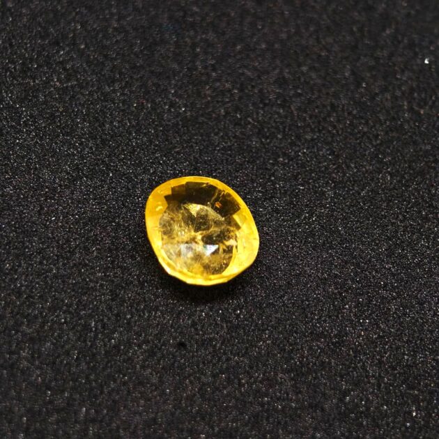 5.40Cts Real Natural Pukhraj (Yellow Sapphire) Gemstone - Image 2
