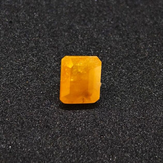 Real Natural Yellow 7.77 Cts Pukhraj (Yellow Sapphire) - Image 3