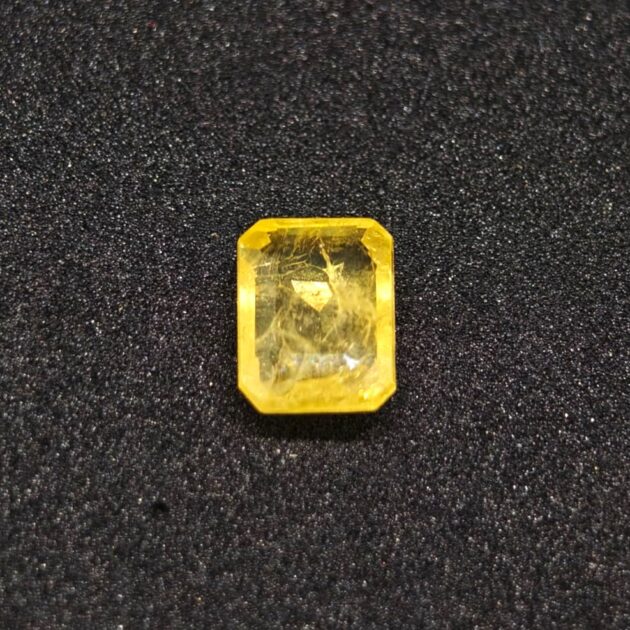 Real Natural 3.73 cts Pukhraj (Yellow Sapphire) Gemstone - Image 2