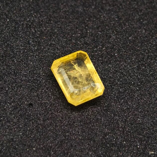 Real Natural 3.73 cts Pukhraj (Yellow Sapphire) Gemstone