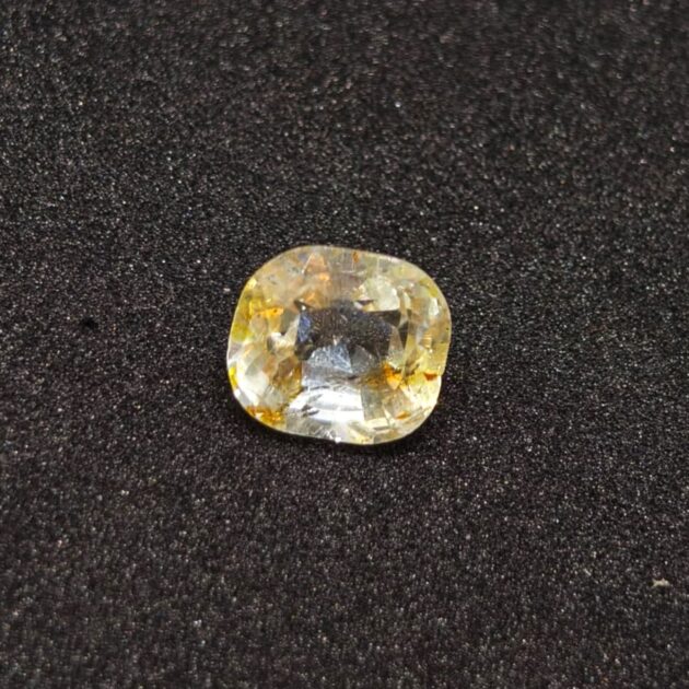 Real Natural 5.12 cts Pukhraj (Yellow Sapphire) Gemstone - Image 2