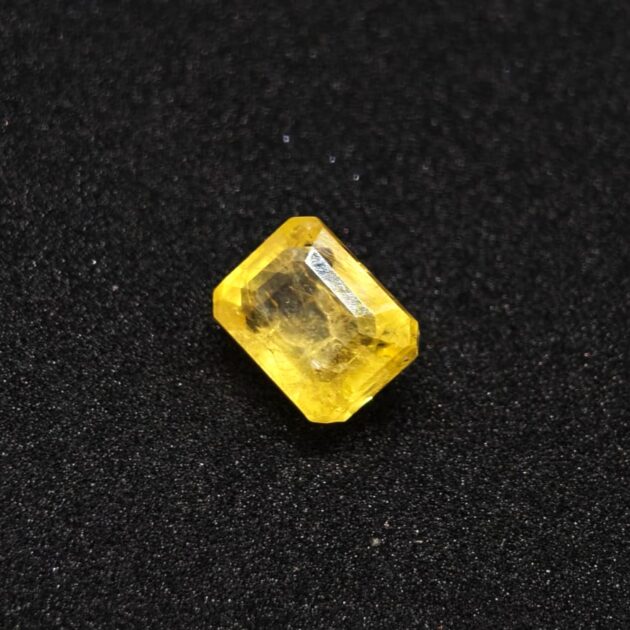 Real Natural 5.80 cts Pukhraj (Yellow Sapphire) Gemstone