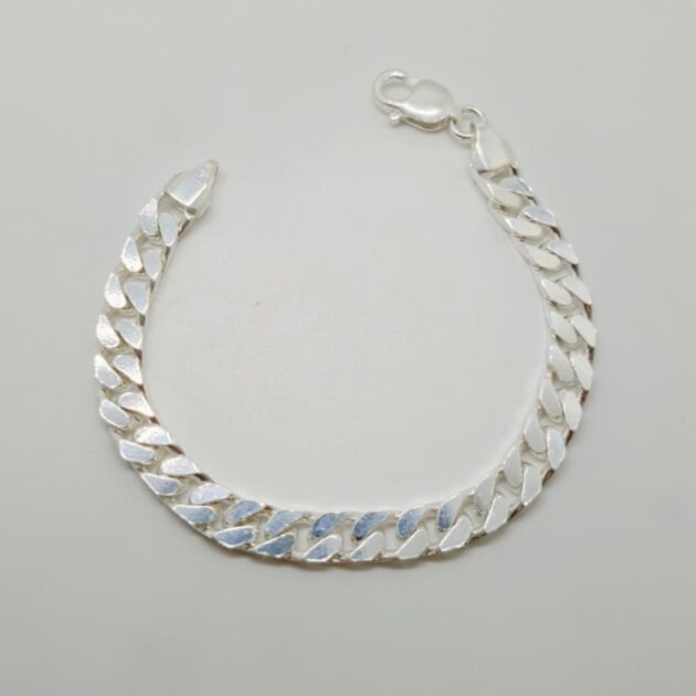 Classic Curb Chain Silver Bracelet - Image 2