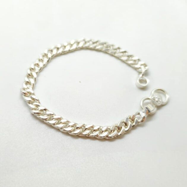 Regal Twist Silver Bracelet - Image 3