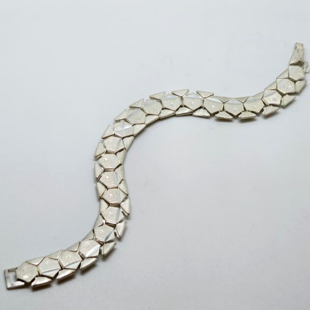 Lotus Bloom Silver Bracelet - Image 3