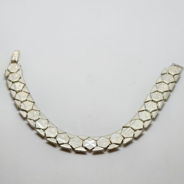 Lotus Bloom Silver Bracelet - Image 2