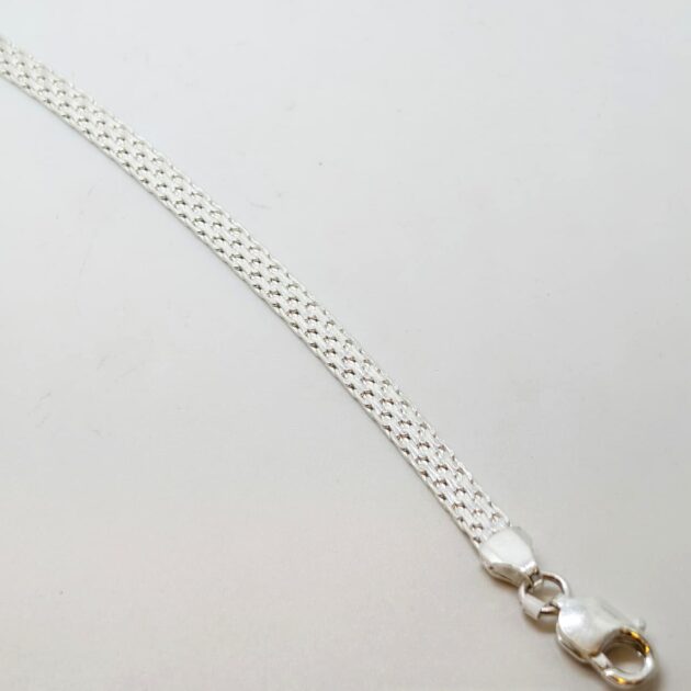 Modern Plain Link Bracelet - Image 3