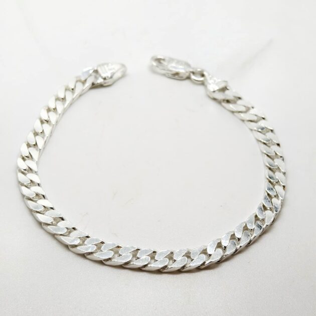 Pure Shine Silver Bracelet