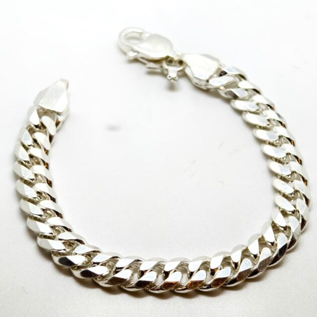 Bold Plain Link Bracelet