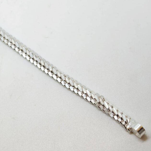 Smooth Flat Link Bracelet - Image 2