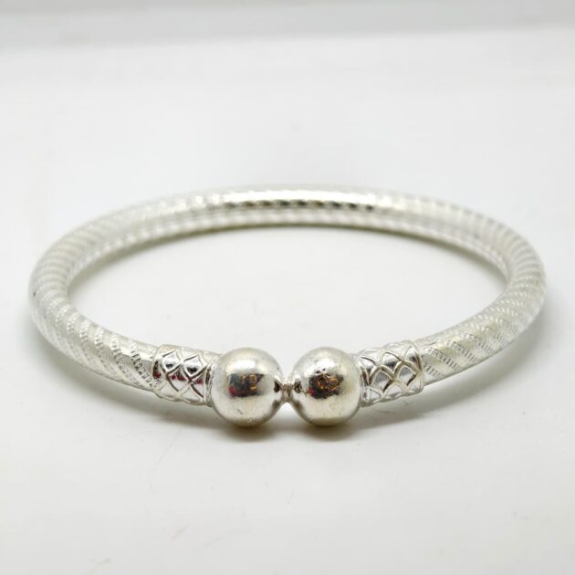 Open-Ended Silver Kada