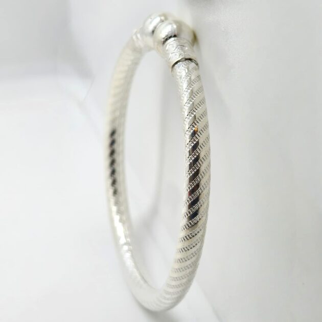 Open-Ended Silver Kada - Image 2