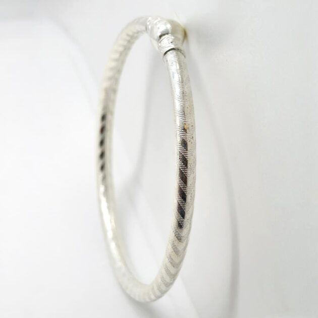 Bold Cuff Silver Kada - Image 2