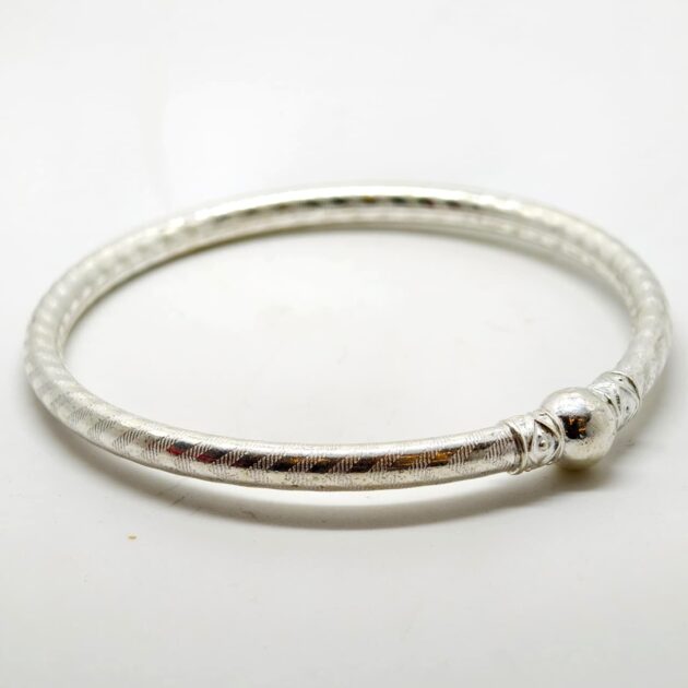 Bold Cuff Silver Kada - Image 3
