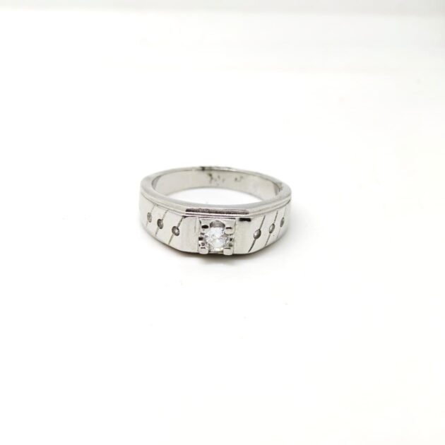 Sacred Knot Silver Ring - Image 3
