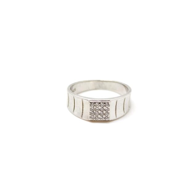 Crystal Tide Silver Ring - Image 3