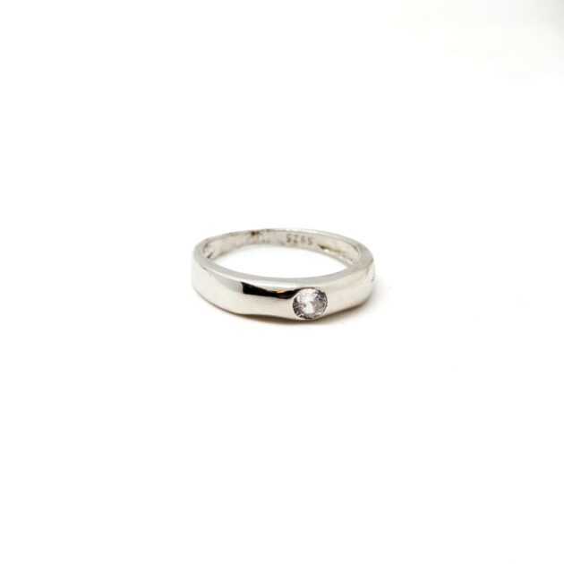 Velvet Shine Silver Ring - Image 2